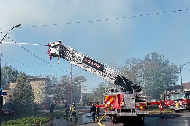 Utica Firefighters Battle Morning Blaze on Park Avenue [PHOTOS]