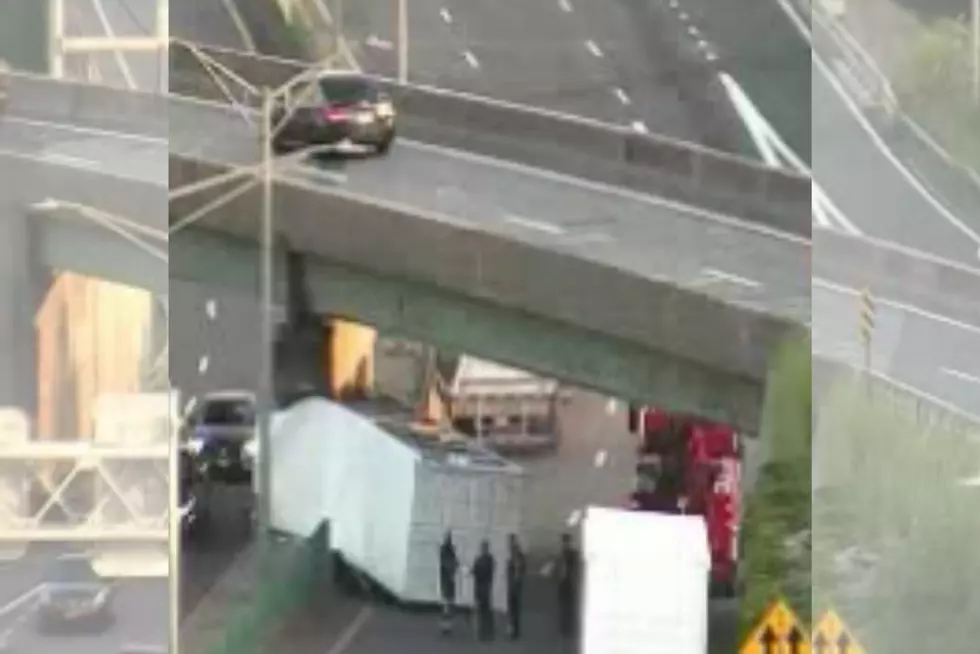 Semi Falls Off I-690 Onto I-81 in Syracuse, Closing All Lanes