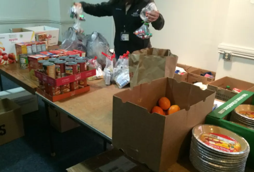 Utica’s Veteran’s Outreach Center Hands Out Holiday Meals, Toys For Veteran’s In Need