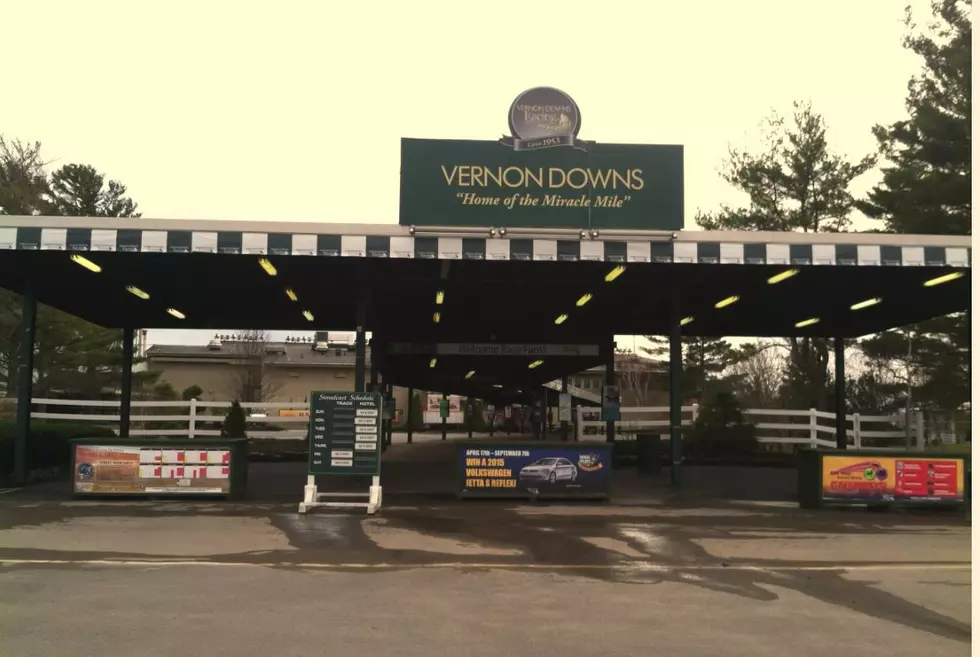 Vernon Downs Welcomes Fathers For Special Events