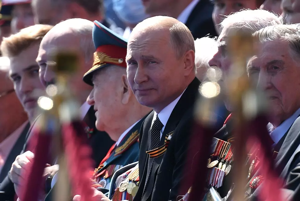 Putin Signs Law Allowing Him 2 More Terms as Russia’s Leader